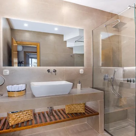 Sky Shades In Villa Arachova